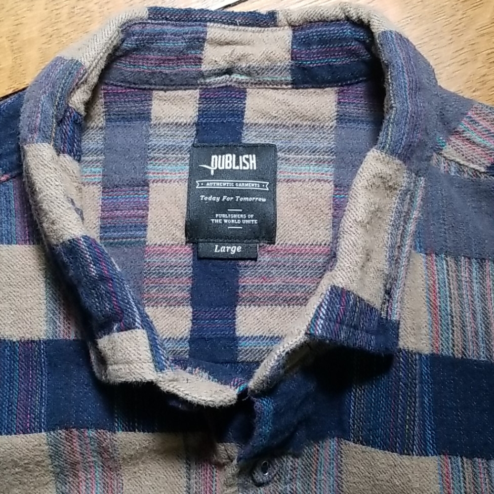*CLOSET CLEARANCE* Publish Mediumweight